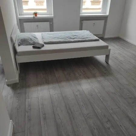 Furnished For Employees With Separate * Zeitz